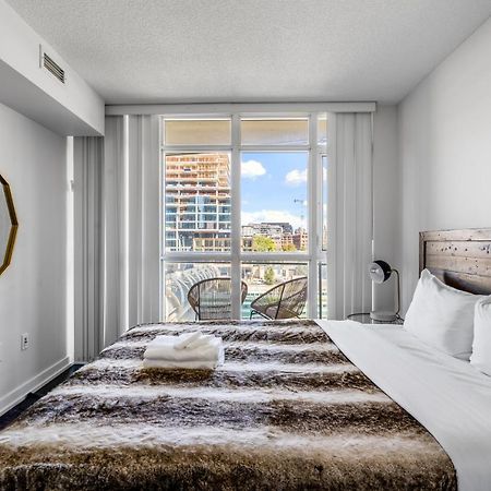 Family Oriented Downtown Toronto 2Bdrm Condo With Parking & Office Space Exterior foto